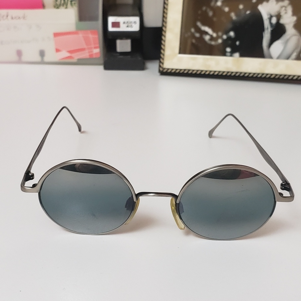 Saks fifth avenue round shades